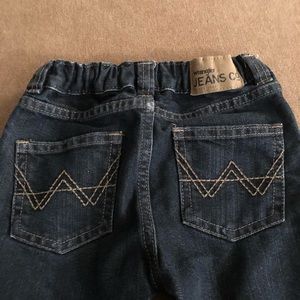 Boys 2T wrangler adjustable jeans